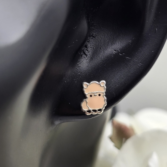 ❤️ LLAMA STERLING SILVER STUD EARRING - Picture 3 of 4